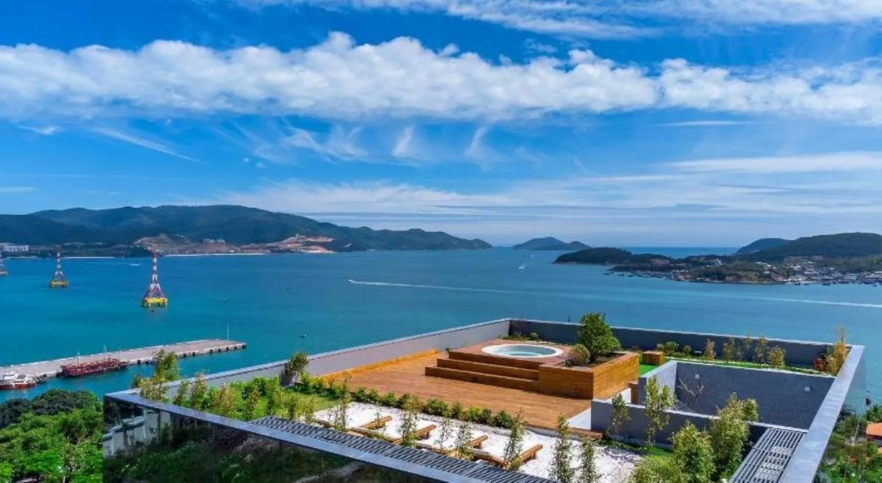 Nha Trang Oceanfront Luxury Villa Anh Nguyen