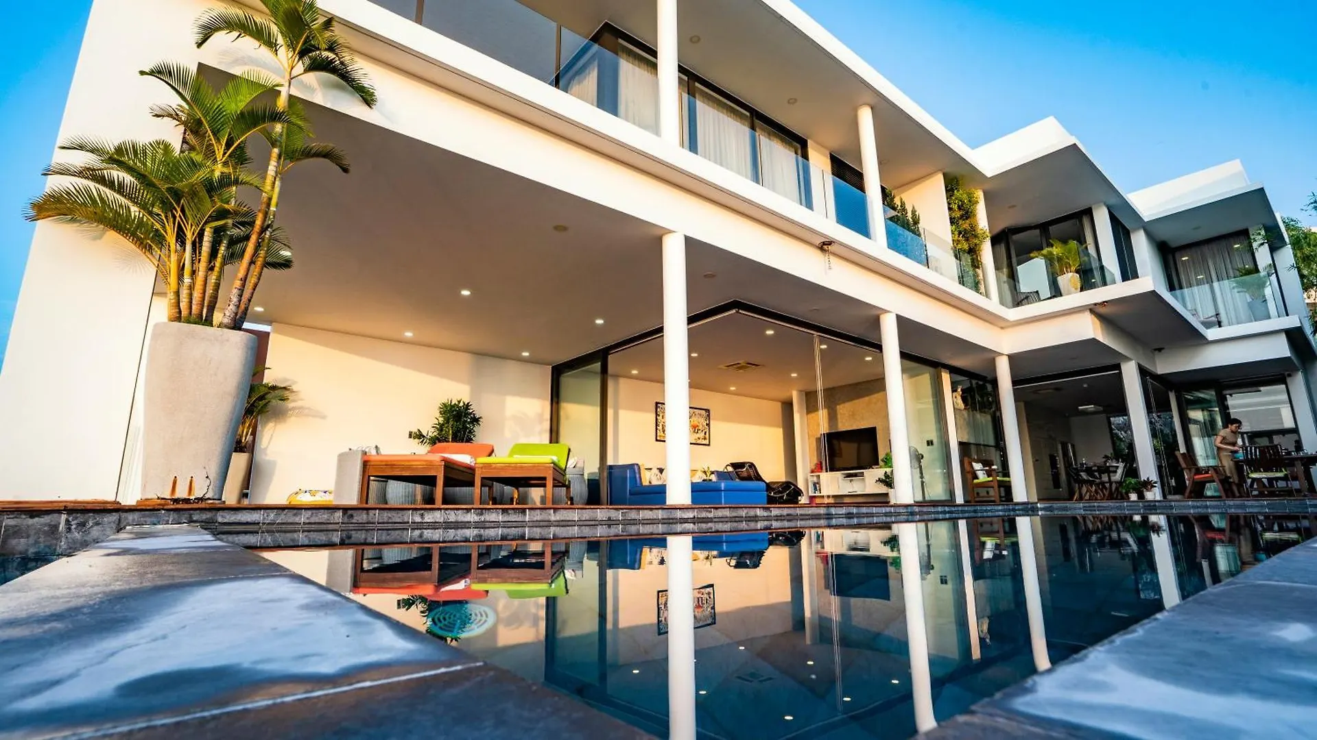 Nha Trang Oceanfront Luxury Villa Anh Nguyen