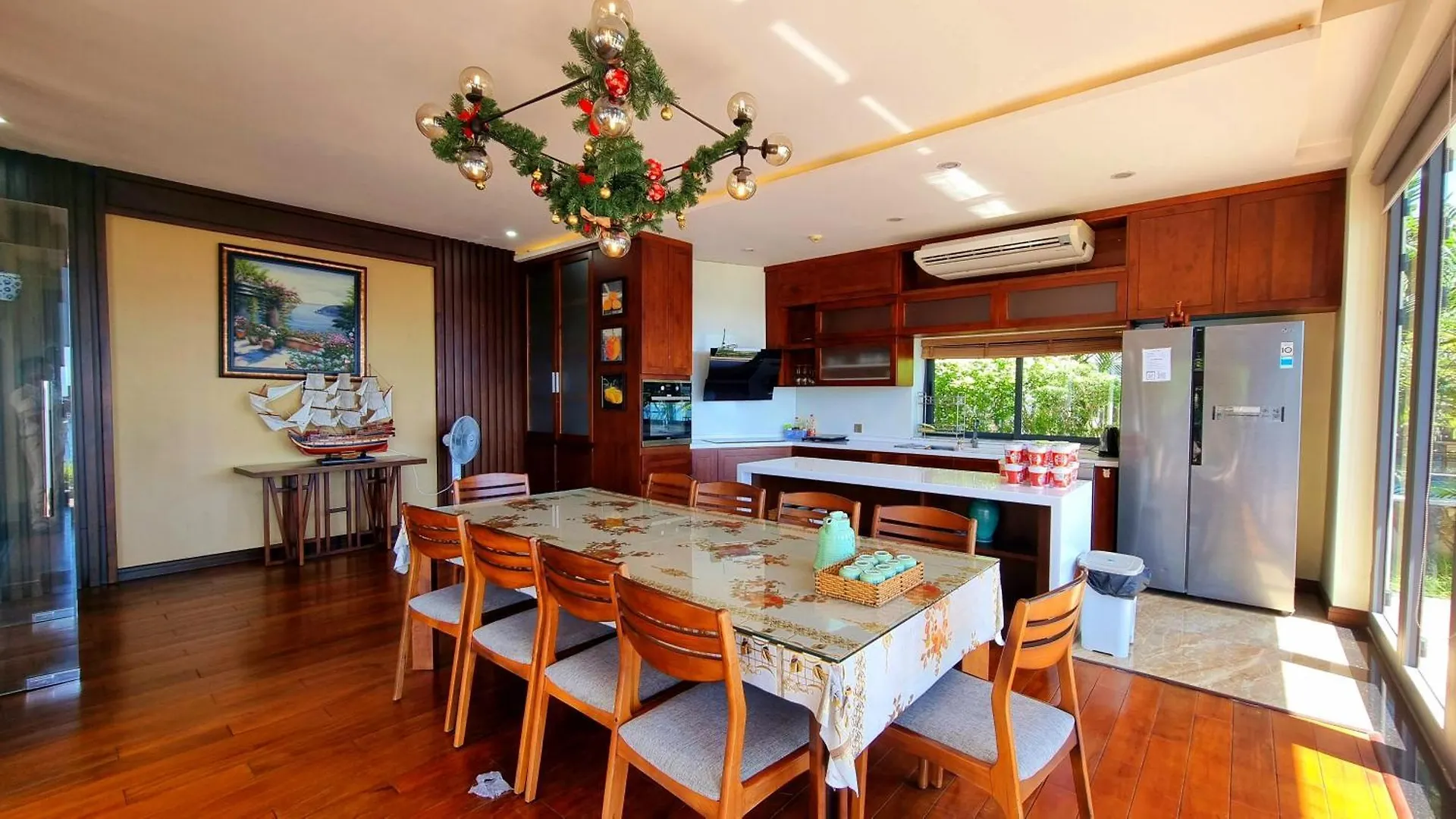 Nha Trang Oceanfront Luxury Villa Anh Nguyen וייטנאם